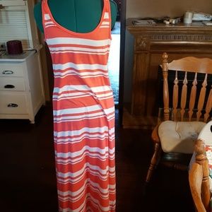 Orange/coral colored maxi dress 🎆5 for 30🎆